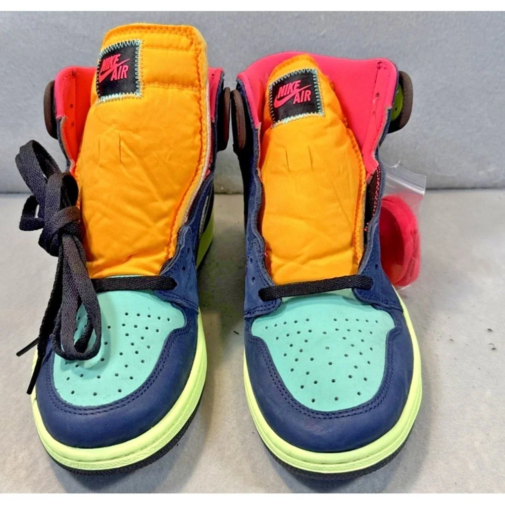 Jordan‎ 1 Retro High Tokyo Bio Hack Never Worn DS Size 10.5M 555088 201